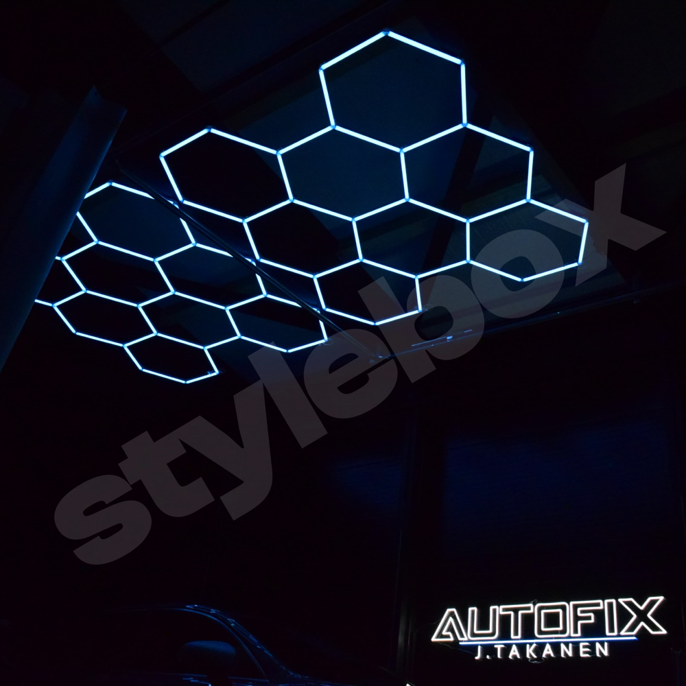 8-rgb-light-photo-by-autofixJTakanen - Stylebox