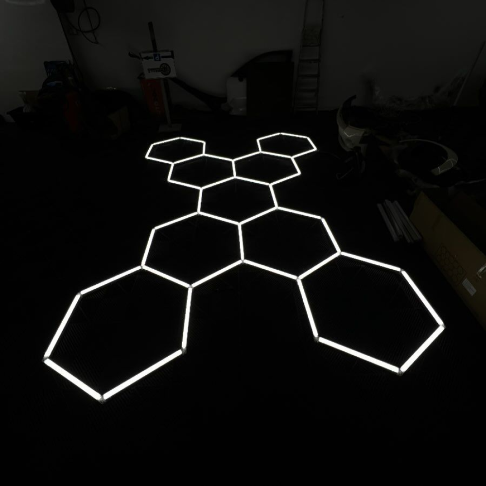 9 Hexagon LED-valo 6500K + Kehikko RGB LED-valaistus