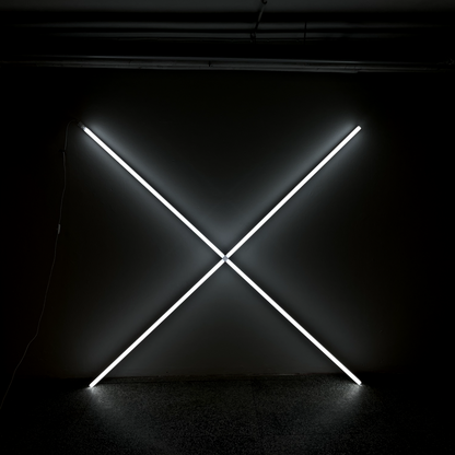 X malli LED-valaisin, 170 cm x 170 cm