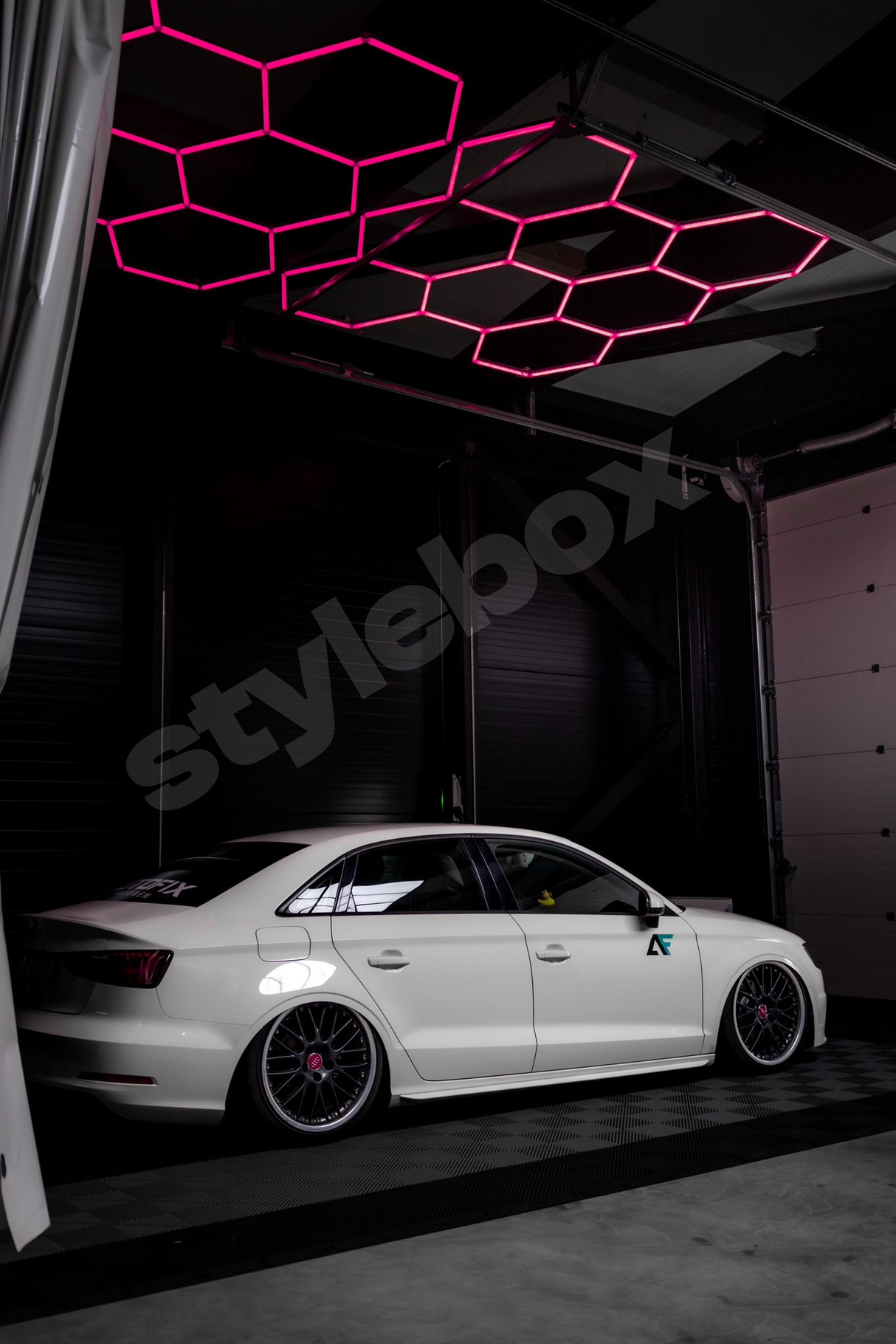 autotalli-Autofix_J.Takanen - Stylebox